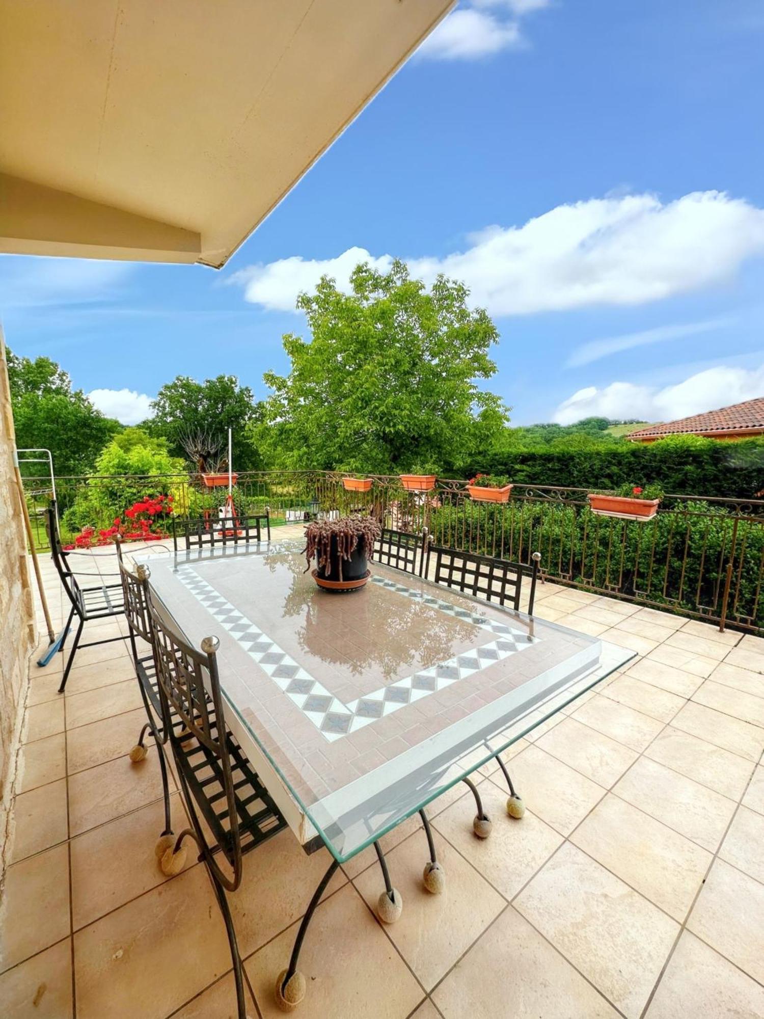 Appartement Charmant A Toulonjac Avec Jardin Et Terrasse 110 M² Exterior foto