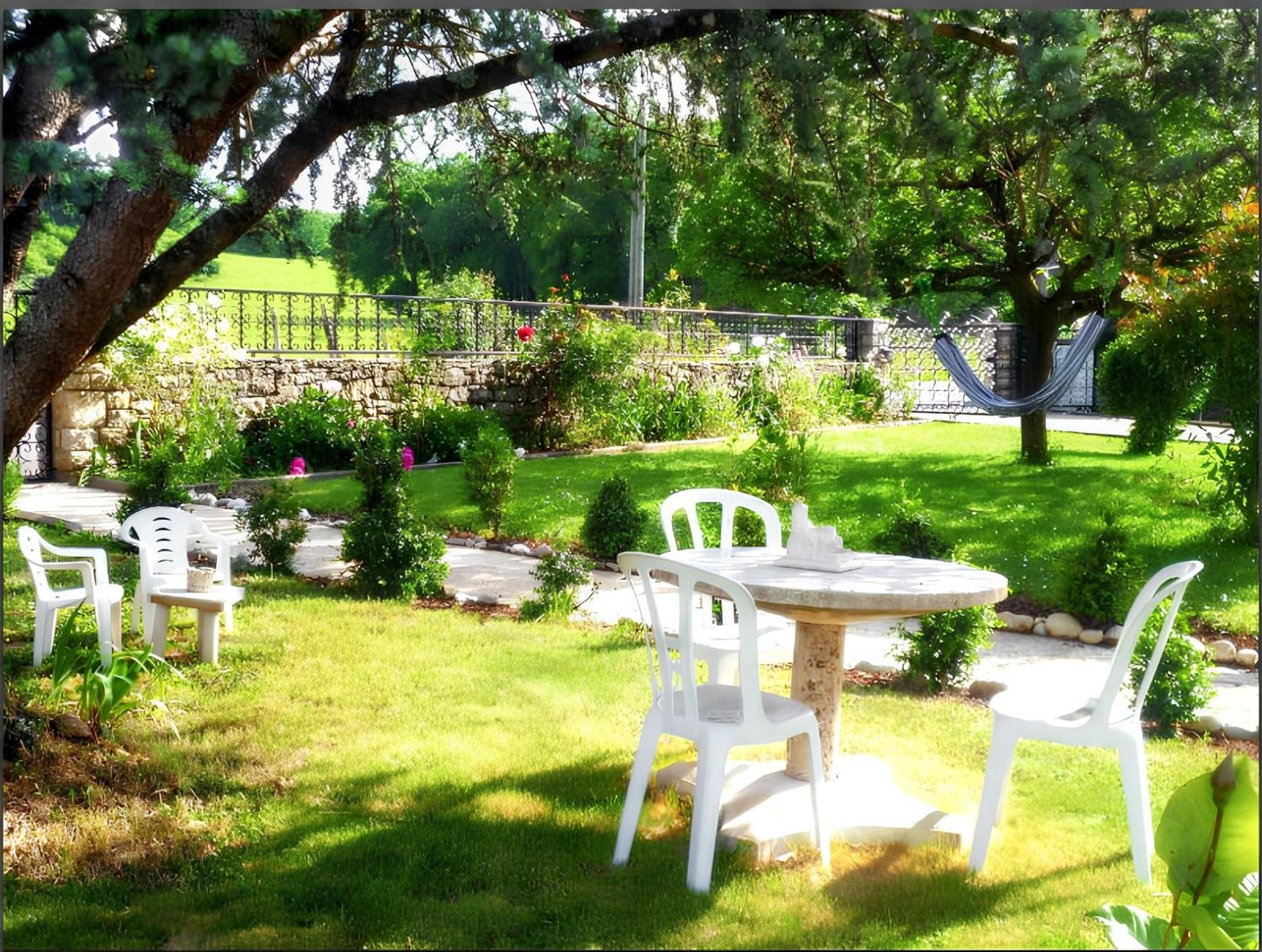 Appartement Charmant A Toulonjac Avec Jardin Et Terrasse 110 M² Exterior foto
